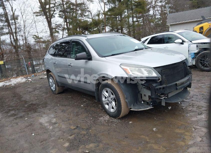 2014 Chevrolet Traverse LS (VIN 1GNKRFKD9EJ130563) main photo