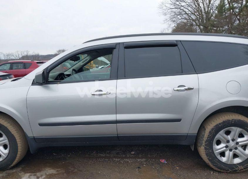 Photo 15 of 2014 Chevrolet Traverse LS (VIN 1GNKRFKD9EJ130563)