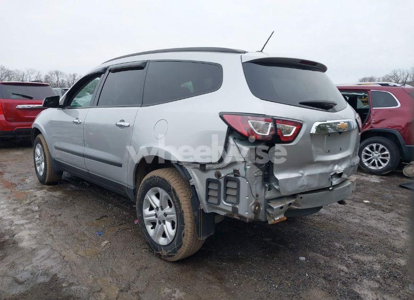 Photo 3 of 2014 Chevrolet Traverse LS (VIN 1GNKRFKD9EJ130563)