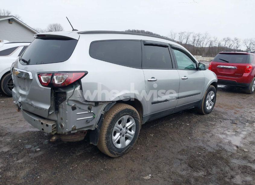 Photo 4 of 2014 Chevrolet Traverse LS (VIN 1GNKRFKD9EJ130563)