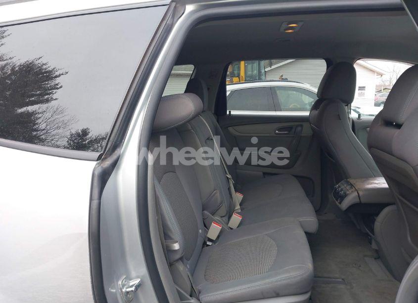 Photo 8 of 2014 Chevrolet Traverse LS (VIN 1GNKRFKD9EJ130563)