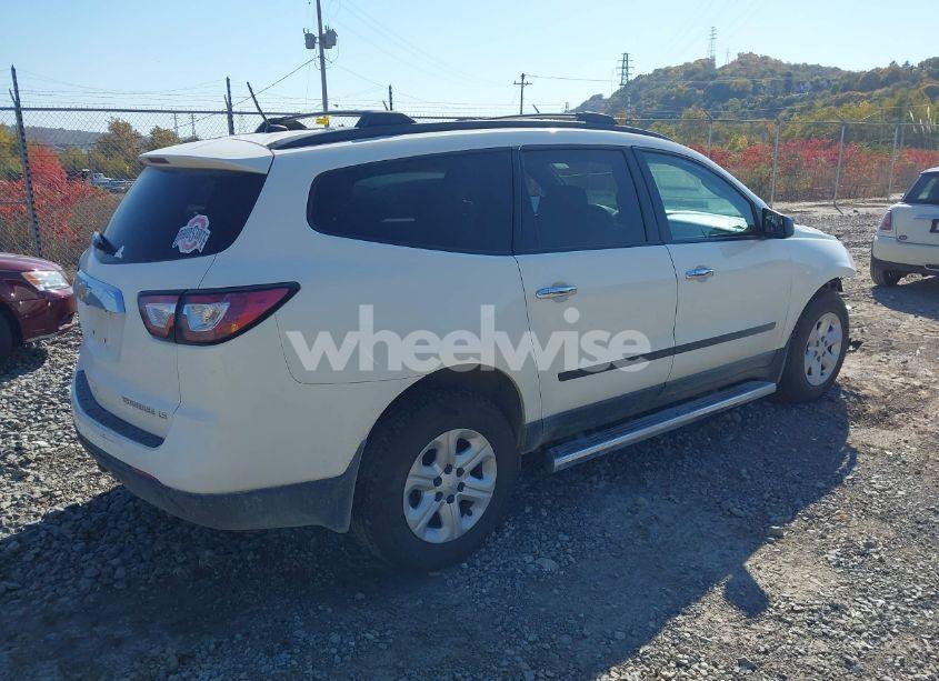 Photo 4 of 2014 Chevrolet Traverse LS (VIN 1GNKRFKD9EJ360071)