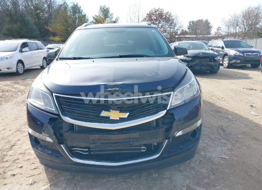 Photo 12 of 2015 Chevrolet Traverse LS (VIN 1GNKRFKD9FJ174063)