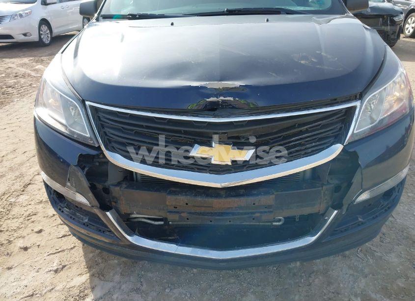 Photo 6 of 2015 Chevrolet Traverse LS (VIN 1GNKRFKD9FJ174063)