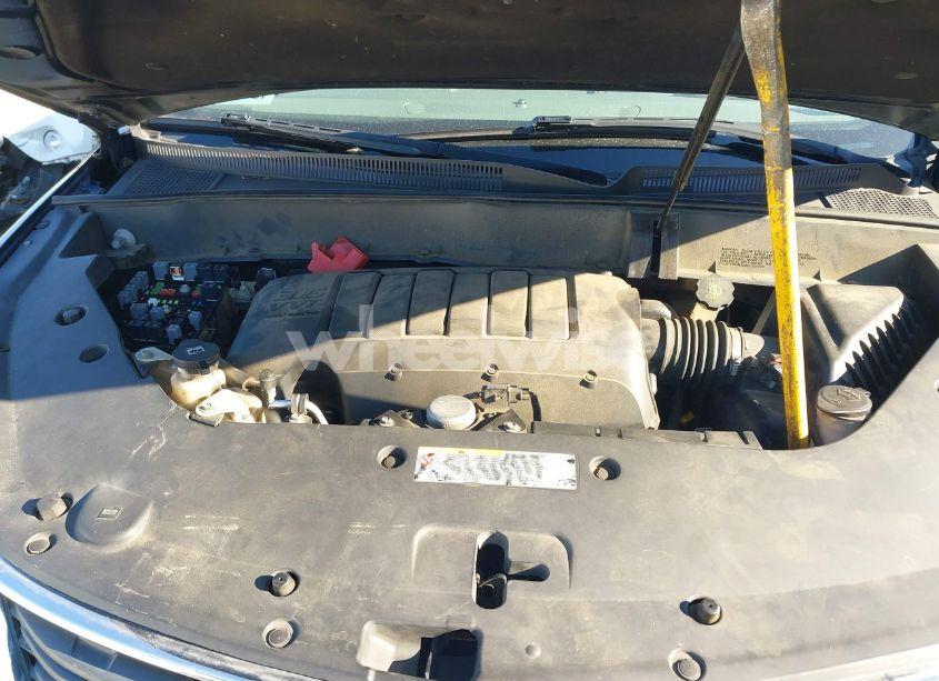 Photo 10 of 2017 Chevrolet Traverse LS (VIN 1GNKRFKD9HJ224866)