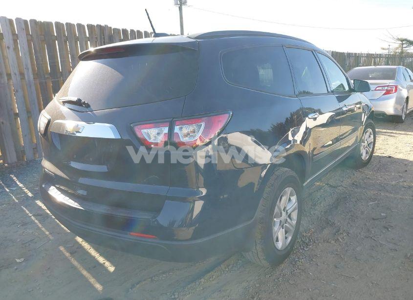 Photo 4 of 2017 Chevrolet Traverse LS (VIN 1GNKRFKD9HJ224866)