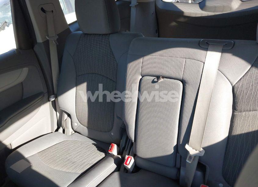 Photo 8 of 2017 Chevrolet Traverse LS (VIN 1GNKRFKD9HJ224866)