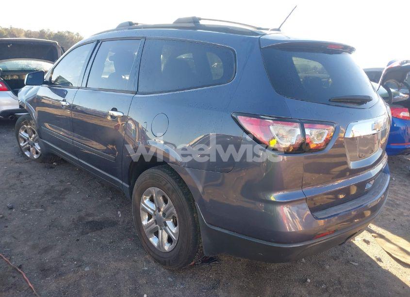 Photo 3 of 2014 Chevrolet Traverse LS (VIN 1GNKRFKDXEJ134962)