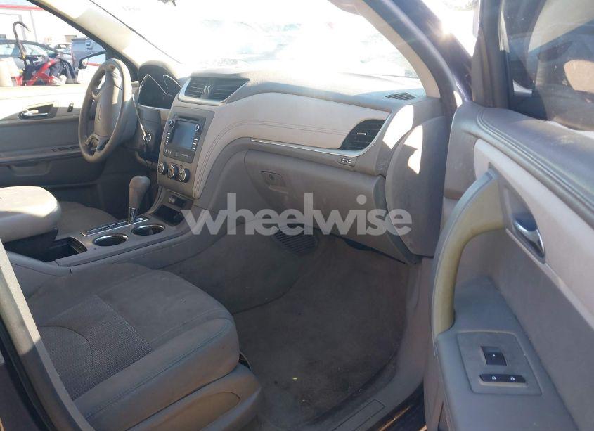 Photo 5 of 2014 Chevrolet Traverse LS (VIN 1GNKRFKDXEJ134962)