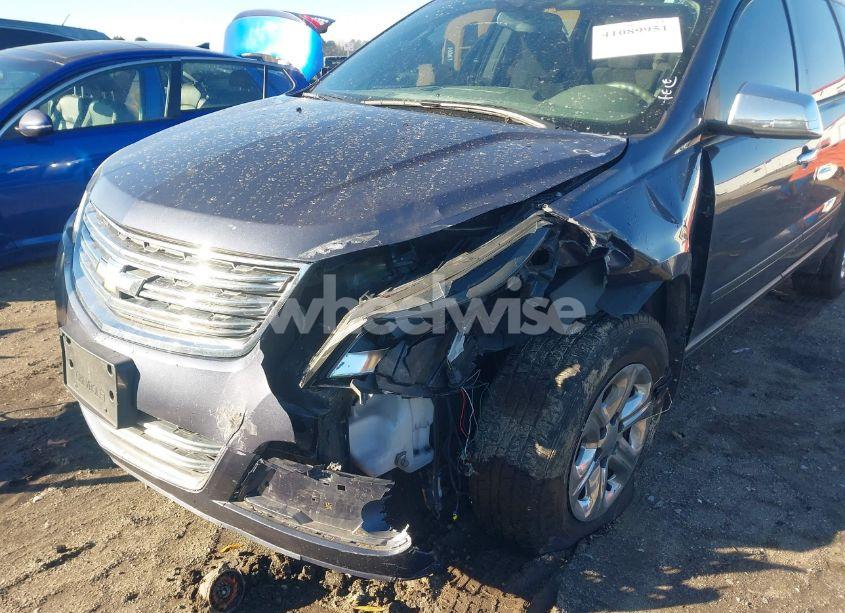 Photo 6 of 2014 Chevrolet Traverse LS (VIN 1GNKRFKDXEJ134962)