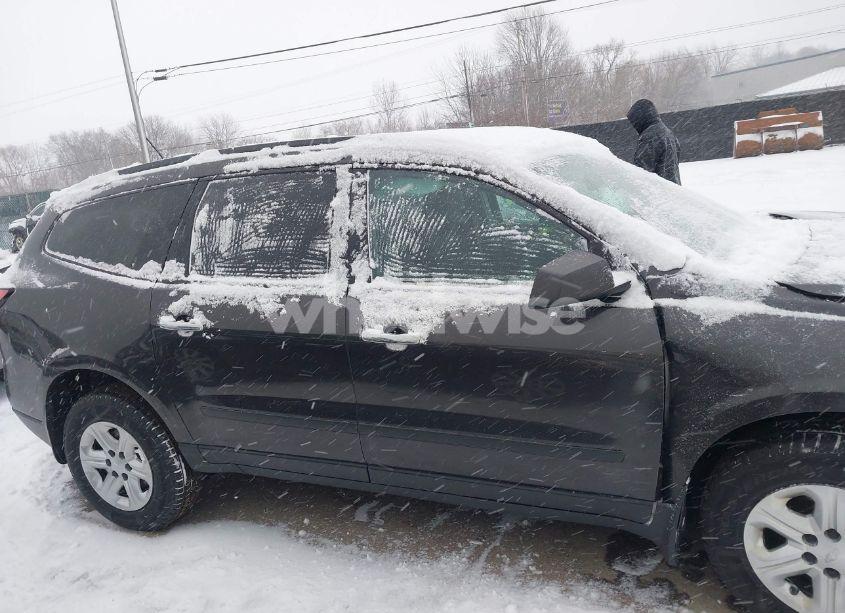 Photo 13 of 2014 Chevrolet Traverse LS (VIN 1GNKRFKDXEJ274901)