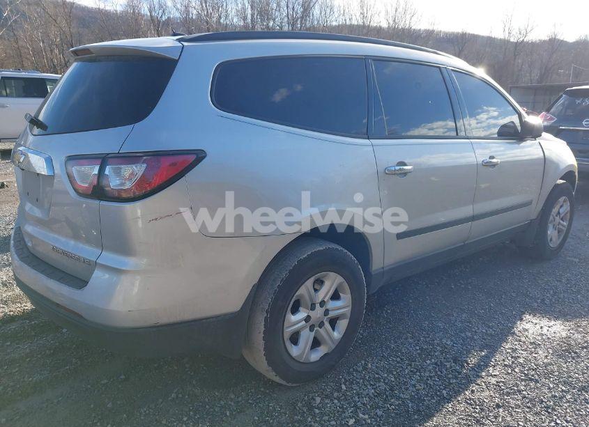 Photo 4 of 2015 Chevrolet Traverse LS (VIN 1GNKRFKDXFJ346701)