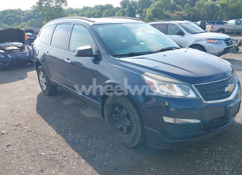 2016 Chevrolet Traverse LS (VIN 1GNKRFKDXGJ182996) main photo