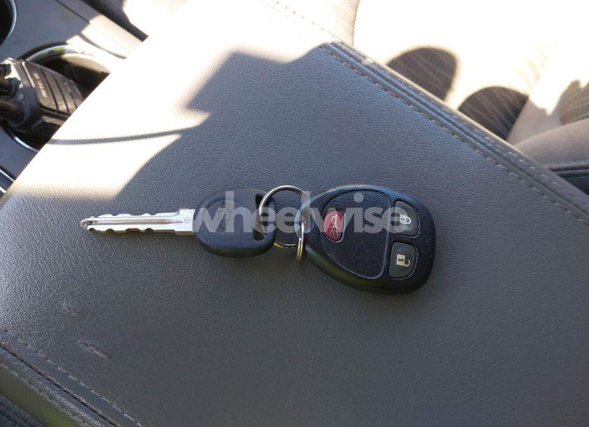 Photo 11 of 2016 Chevrolet Traverse LS (VIN 1GNKRFKDXGJ253260)