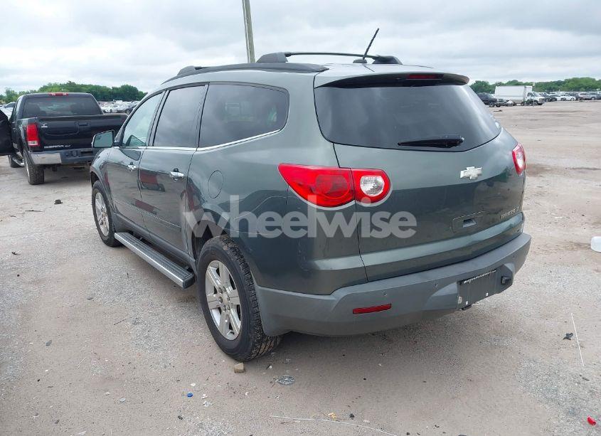 Photo 3 of 2011 Chevrolet Traverse 1LT (VIN 1GNKRGED0BJ204837)