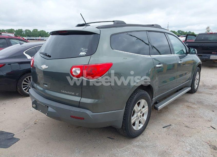 Photo 4 of 2011 Chevrolet Traverse 1LT (VIN 1GNKRGED0BJ204837)