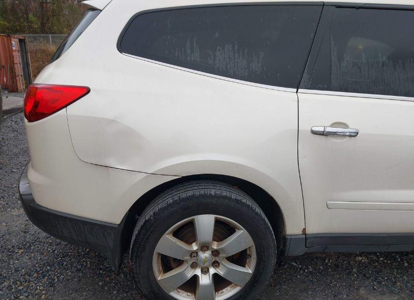 Photo 12 of 2011 Chevrolet Traverse 1LT (VIN 1GNKRGED0BJ339395)
