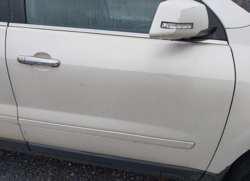 Photo 13 of 2011 Chevrolet Traverse 1LT (VIN 1GNKRGED0BJ339395)