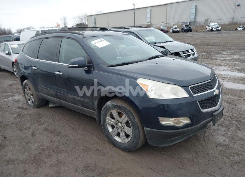 2011 Chevrolet Traverse 1LT (VIN 1GNKRGED0BJ353801) main photo