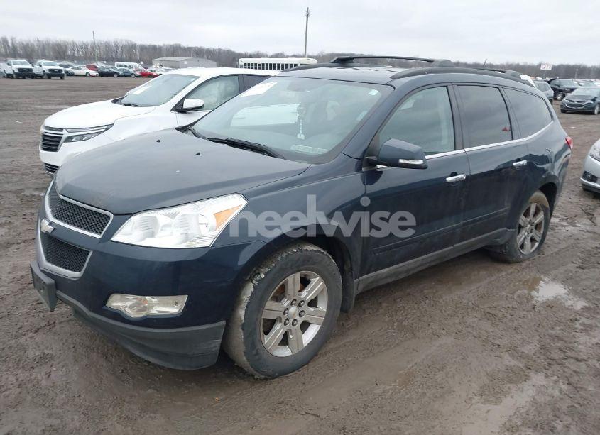 Photo 2 of 2011 Chevrolet Traverse 1LT (VIN 1GNKRGED0BJ353801)