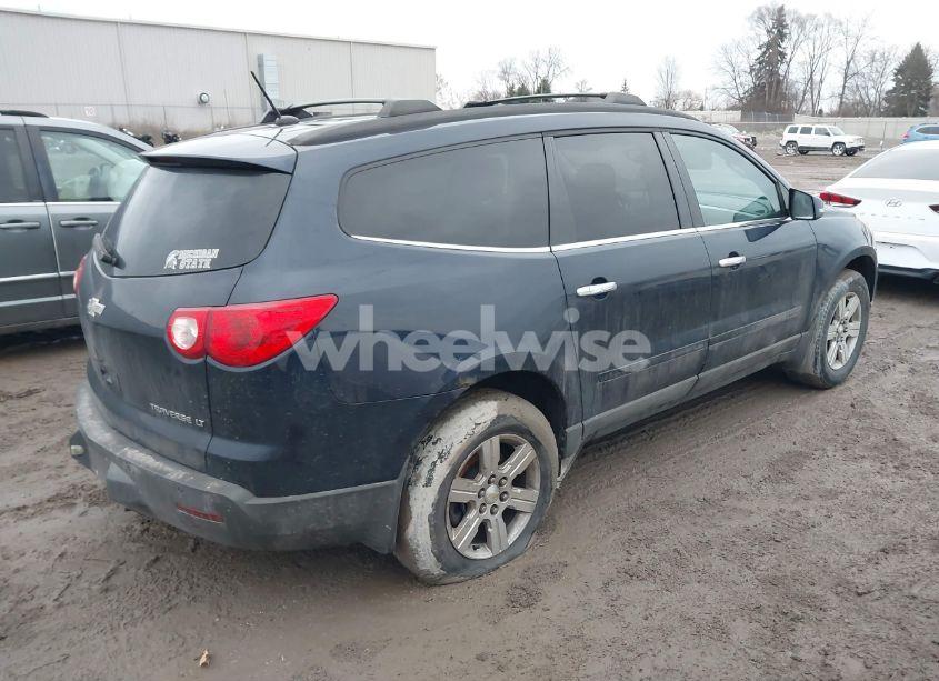 Photo 4 of 2011 Chevrolet Traverse 1LT (VIN 1GNKRGED0BJ353801)