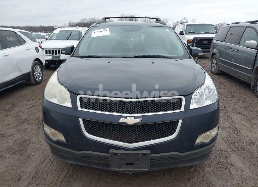 Photo 6 of 2011 Chevrolet Traverse 1LT (VIN 1GNKRGED0BJ353801)