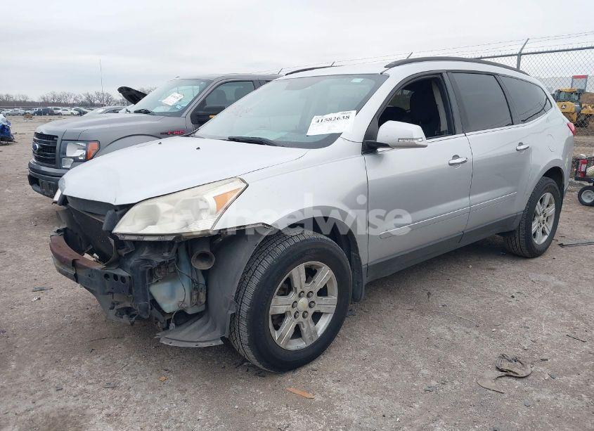 Photo 2 of 2011 Chevrolet Traverse 1LT (VIN 1GNKRGED0BJ386300)
