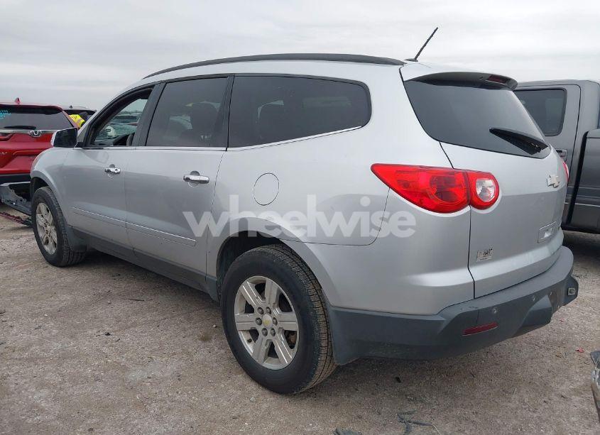 Photo 3 of 2011 Chevrolet Traverse 1LT (VIN 1GNKRGED0BJ386300)