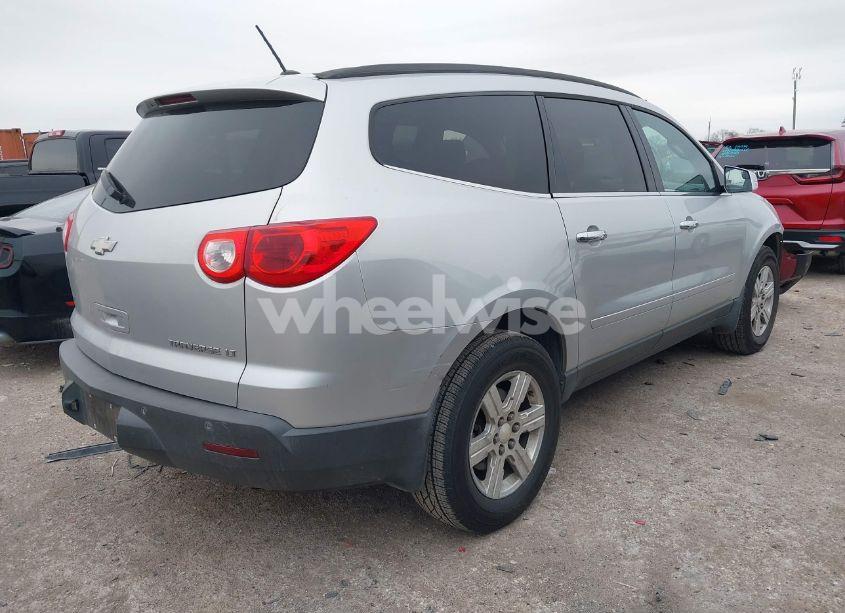 Photo 4 of 2011 Chevrolet Traverse 1LT (VIN 1GNKRGED0BJ386300)