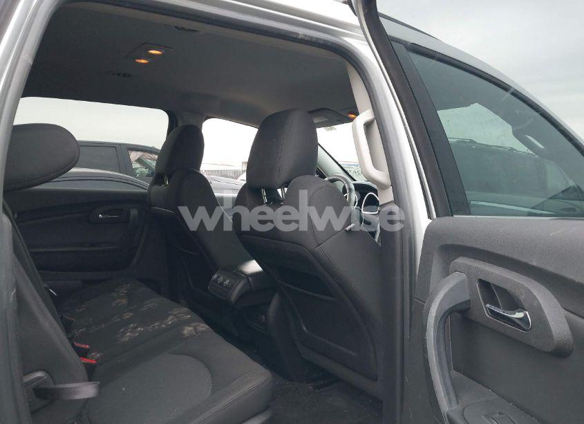 Photo 8 of 2011 Chevrolet Traverse 1LT (VIN 1GNKRGED0BJ386300)