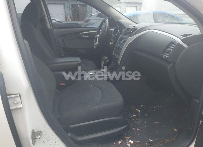 Photo 5 of 2012 Chevrolet Traverse 1LT (VIN 1GNKRGED0CJ176359)