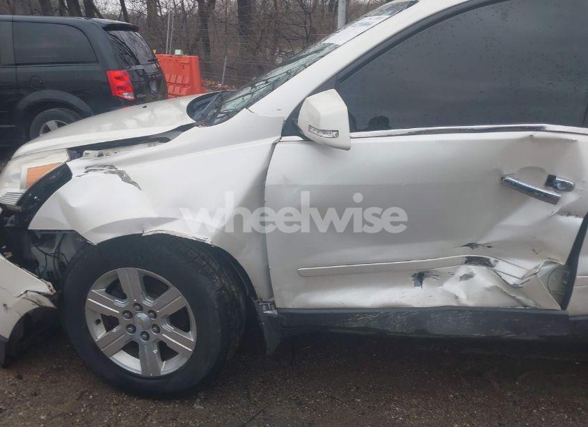 Photo 6 of 2012 Chevrolet Traverse 1LT (VIN 1GNKRGED0CJ176359)