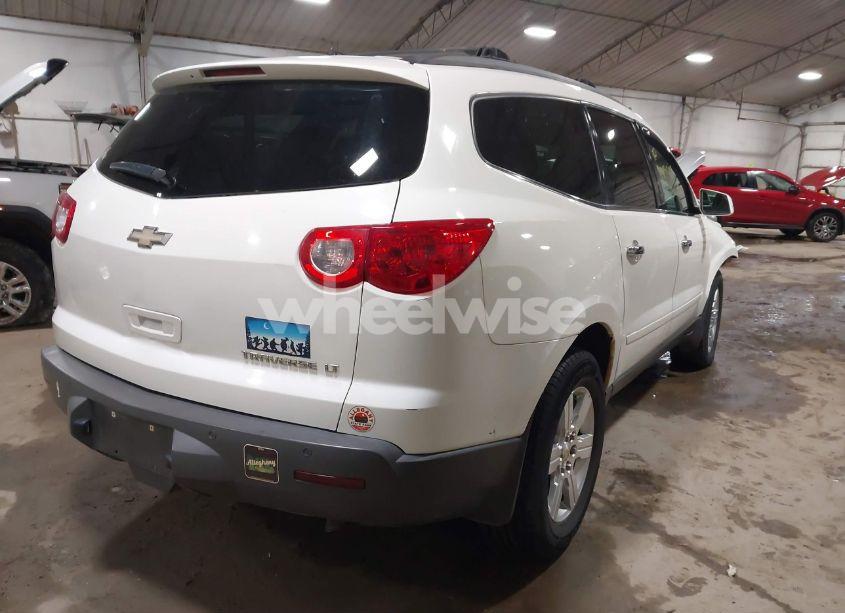 Photo 4 of 2012 Chevrolet Traverse 1LT (VIN 1GNKRGED0CJ245244)