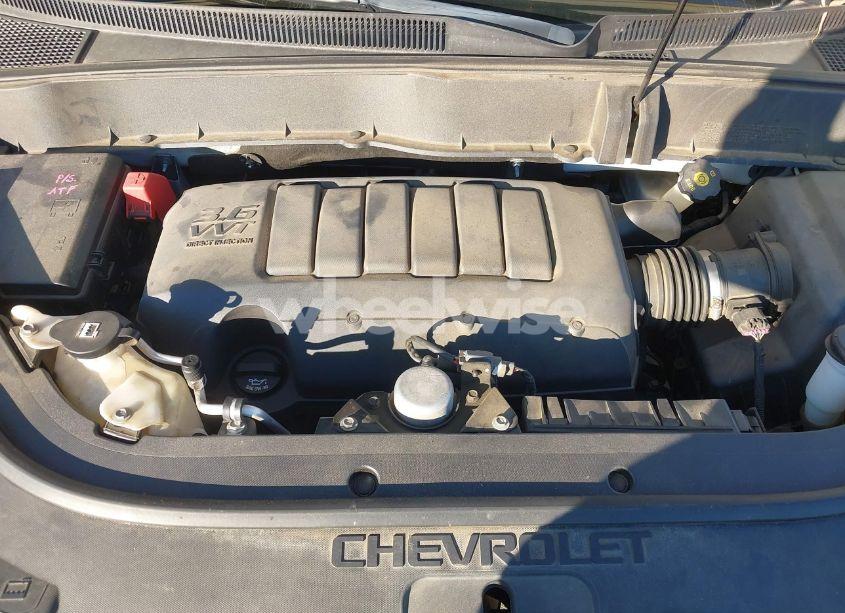 Photo 10 of 2011 Chevrolet Traverse 1LT (VIN 1GNKRGED1BJ108831)