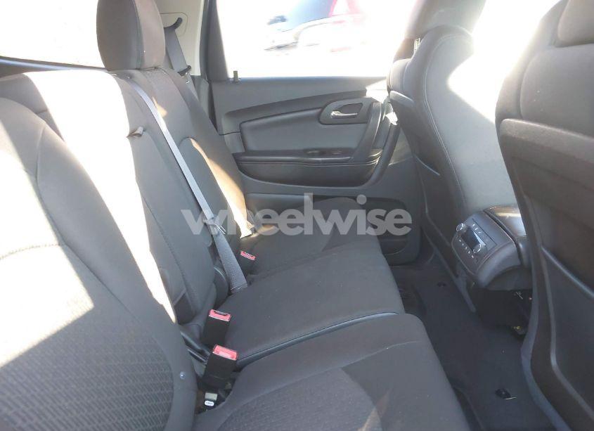 Photo 8 of 2011 Chevrolet Traverse 1LT (VIN 1GNKRGED1BJ108831)