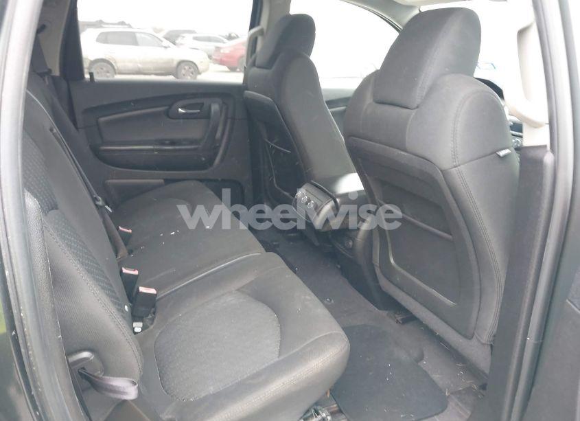 Photo 8 of 2011 Chevrolet Traverse 1LT (VIN 1GNKRGED1BJ244635)