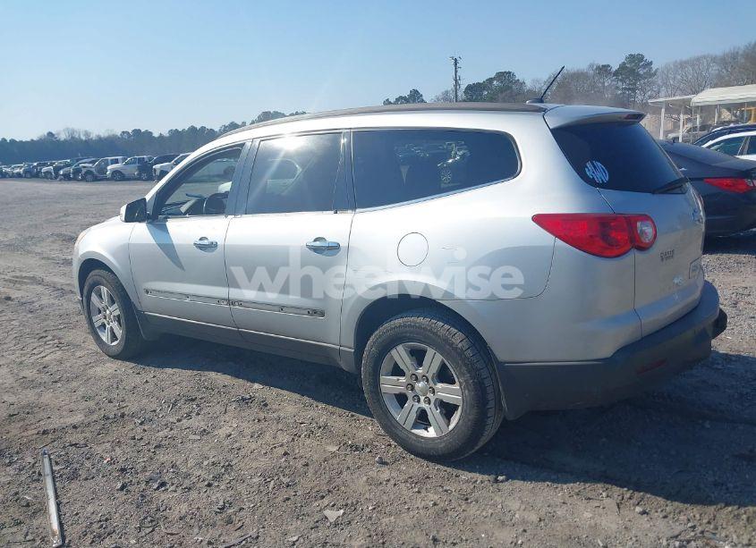 Photo 3 of 2011 Chevrolet Traverse 1LT (VIN 1GNKRGED1BJ314523)