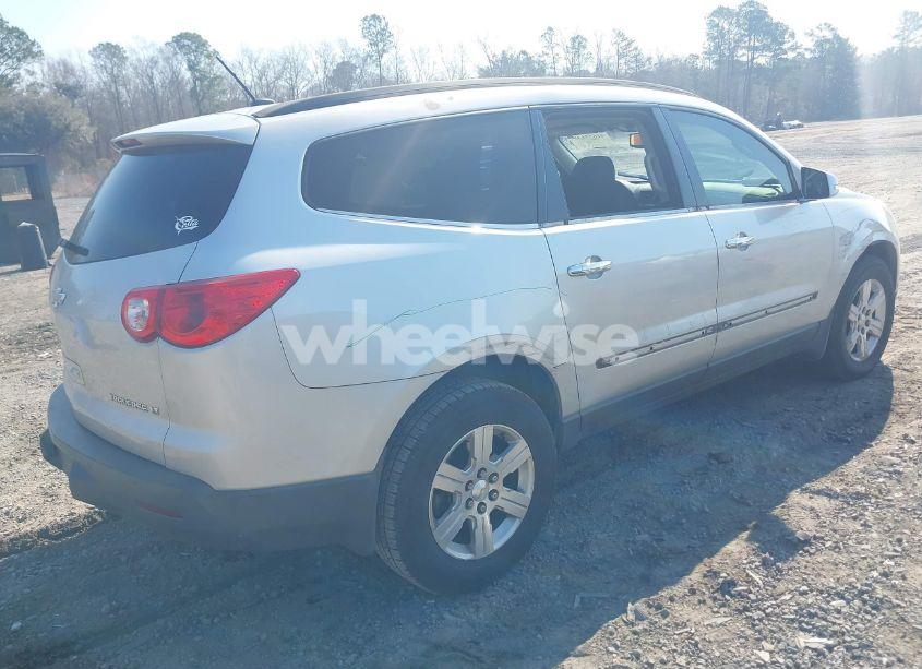 Photo 4 of 2011 Chevrolet Traverse 1LT (VIN 1GNKRGED1BJ314523)