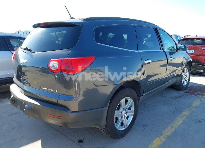 Photo 4 of 2011 Chevrolet Traverse 1LT (VIN 1GNKRGED1BJ379016)