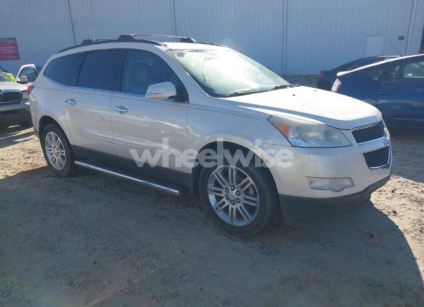 2011 Chevrolet Traverse 1LT (VIN 1GNKRGED2BJ105789) main photo