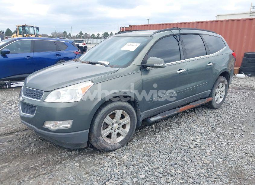 Photo 2 of 2011 Chevrolet Traverse 1LT (VIN 1GNKRGED2BJ108921)
