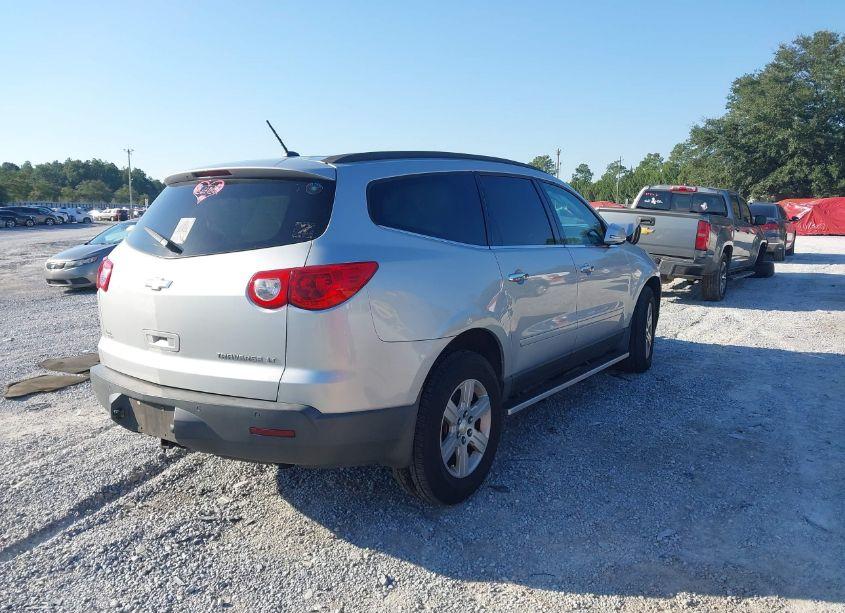 Photo 4 of 2011 Chevrolet Traverse 1LT (VIN 1GNKRGED2BJ253036)