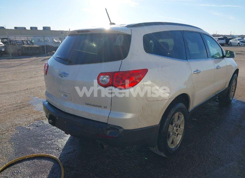 Photo 4 of 2011 Chevrolet Traverse 1LT (VIN 1GNKRGED2BJ297487)