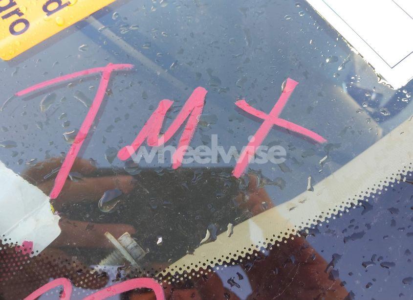 Photo 6 of 2011 Chevrolet Traverse 1LT (VIN 1GNKRGED2BJ297487)