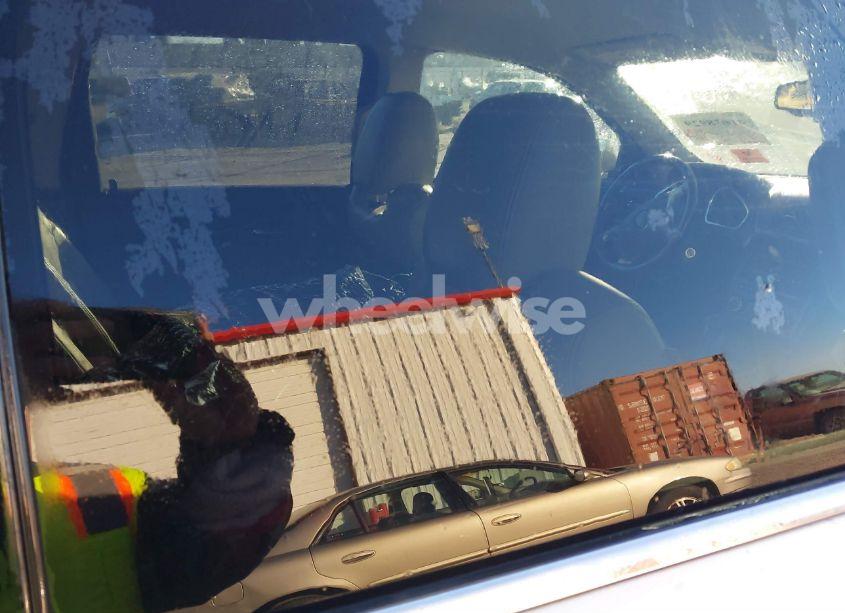 Photo 8 of 2011 Chevrolet Traverse 1LT (VIN 1GNKRGED2BJ297487)