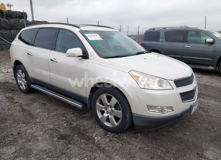 2011 Chevrolet Traverse 1LT (VIN 1GNKRGED2BJ400682) main photo