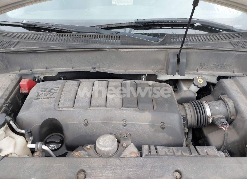 Photo 10 of 2011 Chevrolet Traverse 1LT (VIN 1GNKRGED2BJ400682)