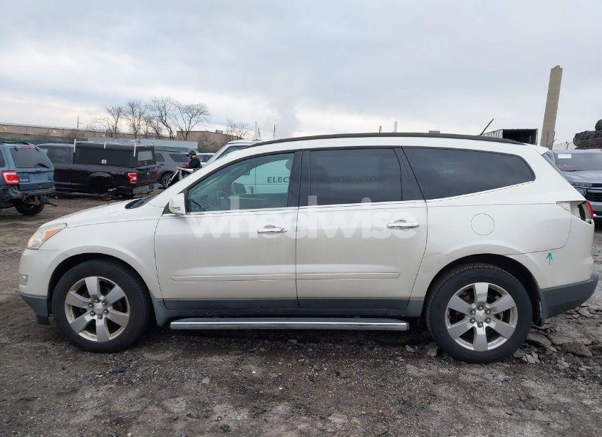 Photo 15 of 2011 Chevrolet Traverse 1LT (VIN 1GNKRGED2BJ400682)