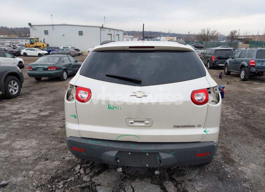 Photo 17 of 2011 Chevrolet Traverse 1LT (VIN 1GNKRGED2BJ400682)