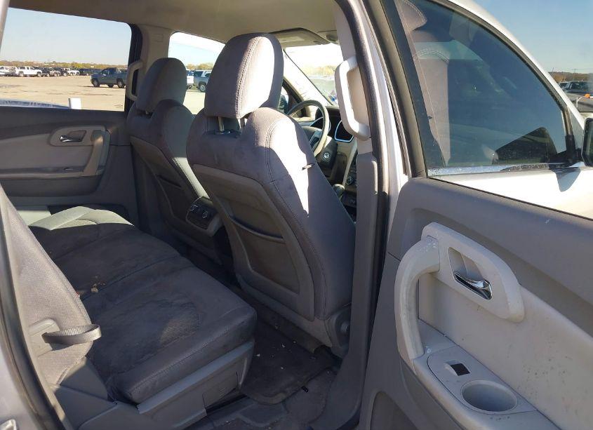 Photo 8 of 2012 Chevrolet Traverse 1LT (VIN 1GNKRGED2CJ251353)